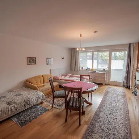 Apartment דירה *